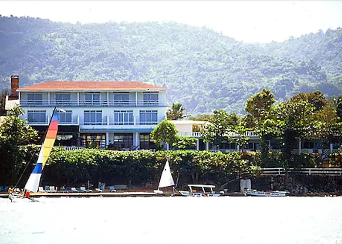 Silver Seas Hotel